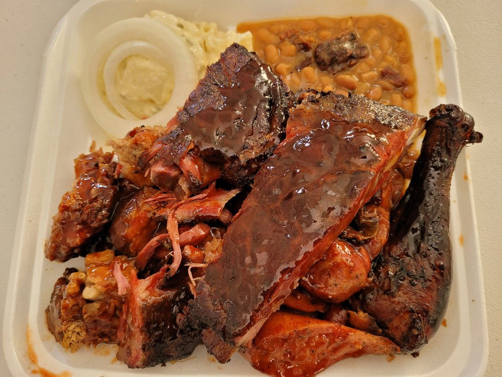 Smith's Bar-B-Que Logo