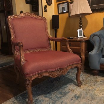 Designers Avenue Upholstery - Chair finished with nice detailing - Furniture Reupholstery Near Me - Independence, Missouri Designers Avenue Upholstery - Chair finished with nice detailing - Furniture Reupholstery Near Me - Independence, Missouri