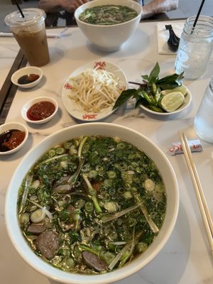 Dipping Tiger Phở by null