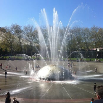 International Fountain - Landmarks & Historical Buildings Near Me - Seattle, Washington