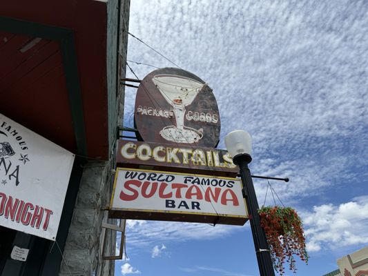 Sultana Bar by null
