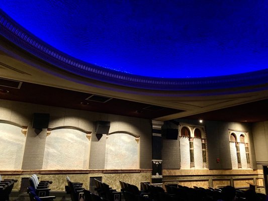 The Oriental Theatre | Milwaukee Film Historic Cinemas by null