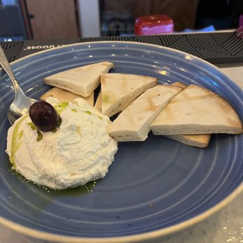 Avli Taverna - Greek Near Me - Chicago, Illinois
