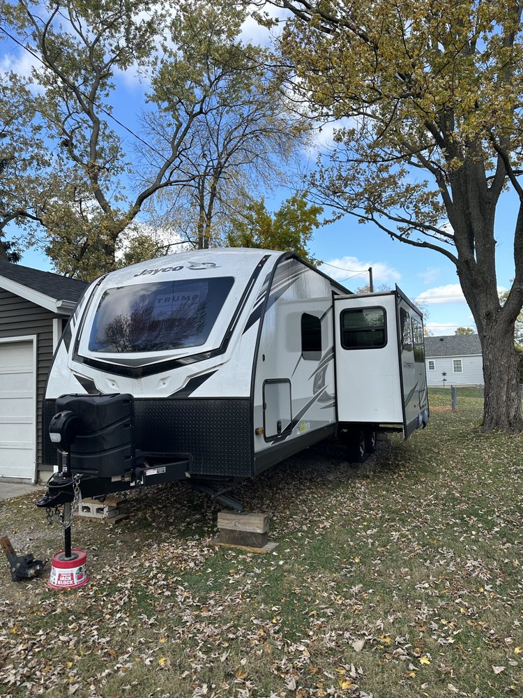 TOWN & COUNTRY RV CENTER Updated August 2024 14 Reviews 909 W