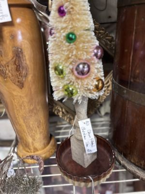 Warehouse Antique Mall Marion IL by null