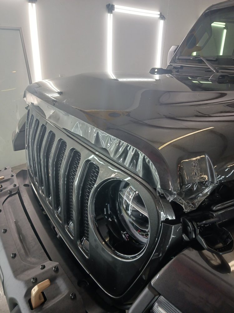 DEAN’S MOBILE WINDOW TINT & CERAMIC COATINGS Springdale, Arkansas