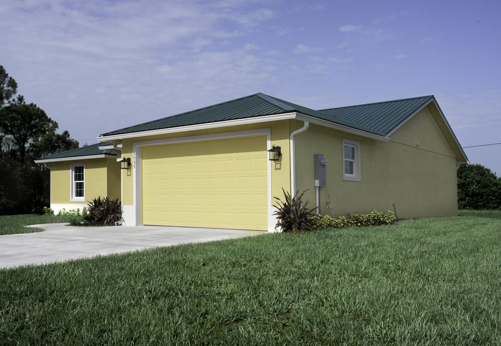 Slide of Luviano Roofing