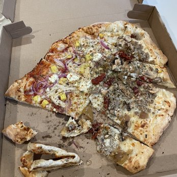 Flatbread - Half & half chicken mopsy & sausage. - Pizza Near Me - Amesbury, Massachusetts