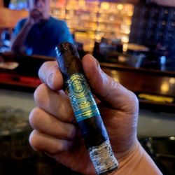 Devon's Pub & Cigars