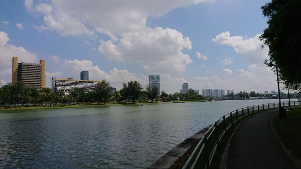 Kallang Riverside Park by null