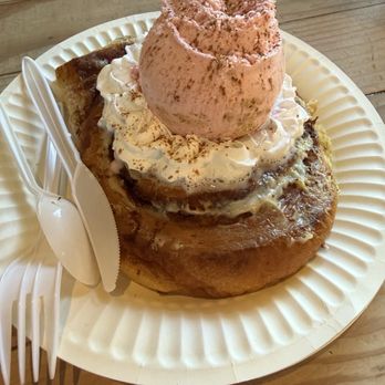House of Random - Strawberry Cheesecake cinnamon roll - Desserts Near Me - Turlock, California House of Random - Strawberry Cheesecake cinnamon roll - Desserts Near Me - Turlock, California