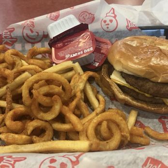 Jack in the Box - Ultimate Cheeseburger with curly fries - Fast Food Near Me - Austin, Texas