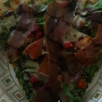 Cannoli Kitchen Pizza - Arugula pizza, no sauce. - Pizza Near Me - Boca Raton, Florida Cannoli Kitchen Pizza - Arugula pizza, no sauce. - Pizza Near Me - Boca Raton, Florida