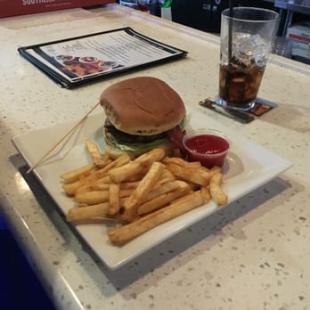 Draft House Bar & Grill - Bars Near Me - Little Elm, Texas