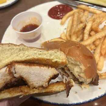 The Café - Hot Honey chicken Sandwich - American Near Me - Funner, California