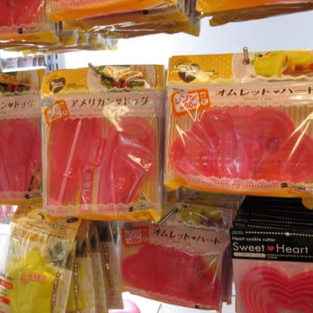 Daiso - cute pink molds - Discount Store Near Me - Torrance, California Daiso - cute pink molds - Discount Store Near Me - Torrance, California