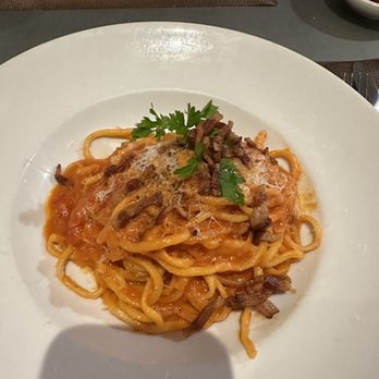 Alessandro's Italian - bucatini al' amatriciana - Italian Near Me - Manhasset, New York