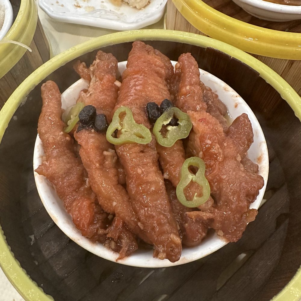 "Phoenix Claws" (Braised Chicken Feet)