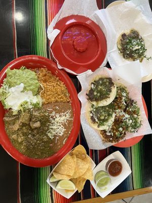 Taqueria Los Compadres by null