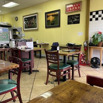 Rang Dong Restaurant - the interior of the restaurant - Vietnamese Near Me - Alameda, California