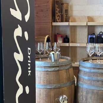 Gini - Beer, Wine & Spirits Near Me - Burbank, California Gini - Beer, Wine & Spirits Near Me - Burbank, California