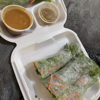 Thai Thai Restaurant - Spring rolls with shrimp - Thai Near Me - Oceanside, California