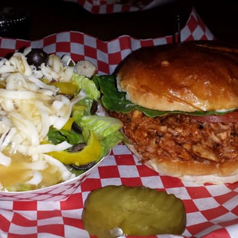 Maxwells Eatery - BBQ Chicken Sandwich and side salad - Pizza Near Me - Redding, California Maxwells Eatery - BBQ Chicken Sandwich and side salad - Pizza Near Me - Redding, California