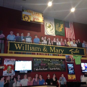 Brickhouse Tavern - Pizza Near Me - Williamsburg, Virginia