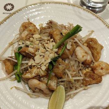 Busaba Bloomsbury - Classic pad thai - Thai Near Me - Bloomsbury, XGL Busaba Bloomsbury - Classic pad thai - Thai Near Me - Bloomsbury, XGL