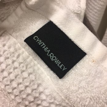 Home Goods - Don't these look like classic towels?  Watch out for the fold over edges...more to go wrong. - Home Decor Near Me - Lewes, Delaware