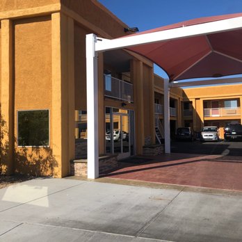 Quality Inn - Front lobby doors - Hotels Near Me - Parker, Arizona