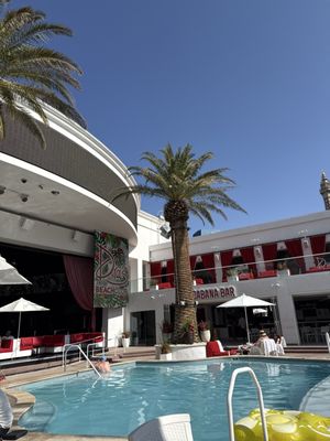 Drai's Beachclub & Nightclub by null