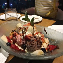 Banana split 128 hkd