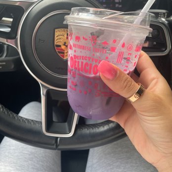 Vietfive Coffee - Chicago - Iced Ube coffee - Coffee & Tea Near Me - Chicago, Illinois