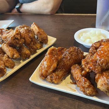 Bonchon Allston - Combo soygarlic and Korean sweet and spicy - Korean Near Me - Allston, Massachusetts