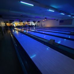 Orland Bowl - The place
