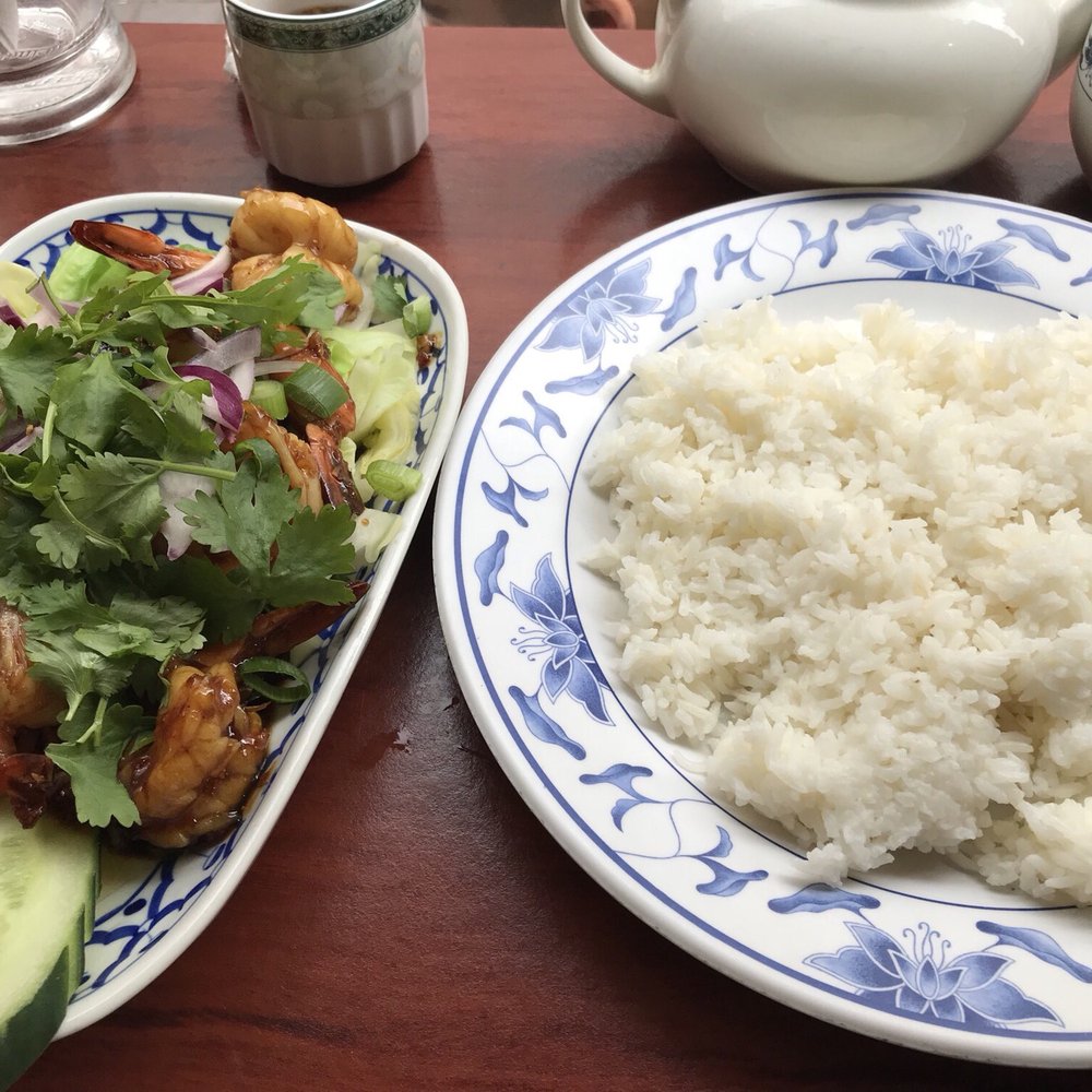 Thaise Snackbar Bird - Garlic & pepper prawn - Thai Near Me - Amsterdam, New Hampshire Thaise Snackbar Bird - Garlic & pepper prawn - Thai Near Me - Amsterdam, New Hampshire