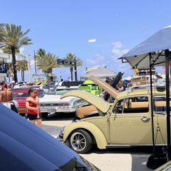 Las Olas Boulevard - Classic Car Show