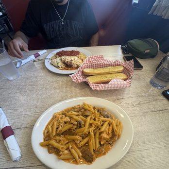 Times Square – Deer Valley - Pasta Giovanni + Chicken Parmesan - Pizza Near Me - Phoenix, Arizona Times Square – Deer Valley - Pasta Giovanni + Chicken Parmesan - Pizza Near Me - Phoenix, Arizona