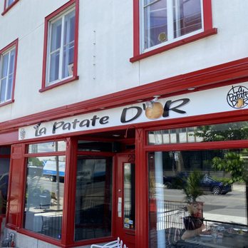 La Patate D'Or - Façade restaurant - French Near Me - Quebec, Quebec La Patate D'Or - Façade restaurant - French Near Me - Quebec, Quebec