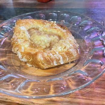 Schilo's - Apple Streusel - Delis Near Me - San Antonio, Texas