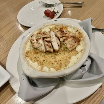 The Euro Bistro - Macaroni and cheese with chicken breast added. - Modern European Near Me - Grand Rapids, Michigan