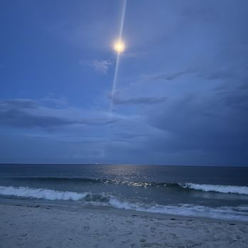 Orange Beach City - Must be a full moon...feels like one of those nights - Beaches Near Me - Orange Beach, Alabama