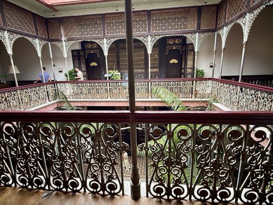 Cheong Fatt Tze, The Blue Mansion by null
