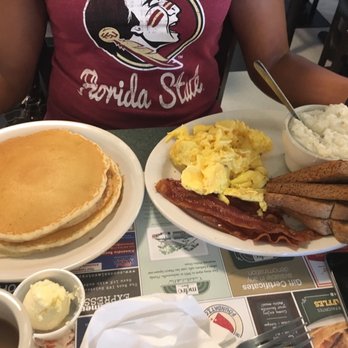 Metro Diner - Bissell breakfast - American Near Me - Altamonte Springs, Florida Metro Diner - Bissell breakfast - American Near Me - Altamonte Springs, Florida