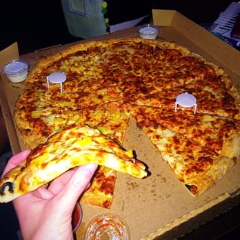 Mad Mushroom - Just a cheese and pineapple pizza, size medium! follow @bishimighteat on Instagram for more! - Pizza Near Me - Lexington, Kentucky Mad Mushroom - Just a cheese and pineapple pizza, size medium! follow @bishimighteat on Instagram for more! - Pizza Near Me - Lexington, Kentucky