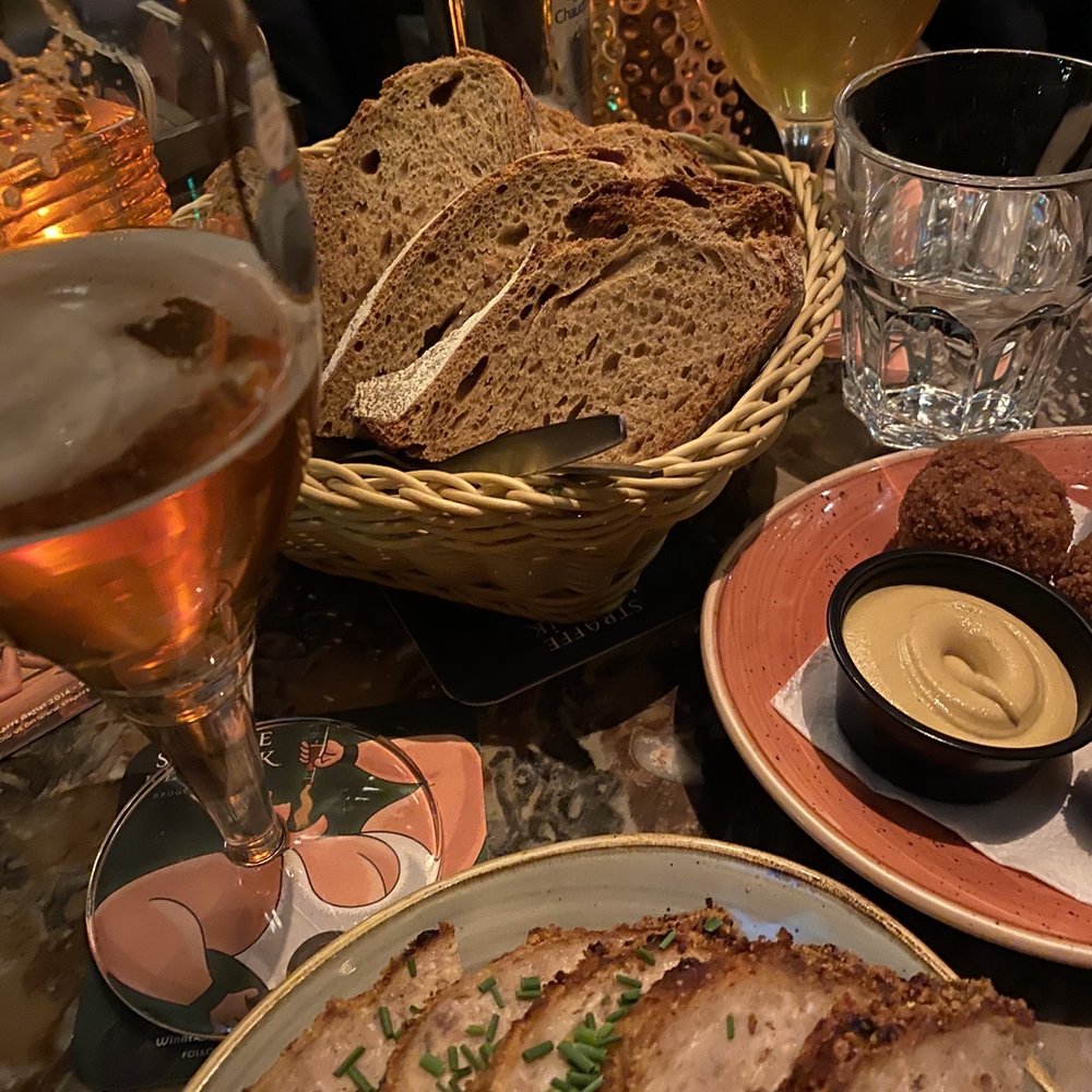 De Gouverneur - Bread always good - Beer Bar Near Me - Maastricht, LI De Gouverneur - Bread always good - Beer Bar Near Me - Maastricht, LI