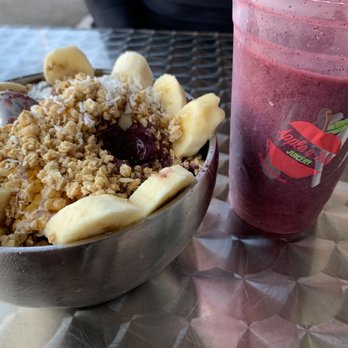 Apple A Day Cafe - Pa unit Butter Açaí Bowl & Berry Berry Breeze Smoothie - Juice Bars & Smoothies Near Me - Miami Beach, Florida Apple A Day Cafe - Pa unit Butter Açaí Bowl & Berry Berry Breeze Smoothie - Juice Bars & Smoothies Near Me - Miami Beach, Florida