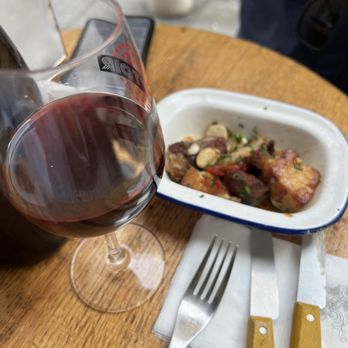 L'Avant Comptoir du Marché - Can't remember name, but staff recommended both wine and this pork dish - Tapas Bars Near Me - Paris, 75 L'Avant Comptoir du Marché - Can't remember name, but staff recommended both wine and this pork dish - Tapas Bars Near Me - Paris, 75