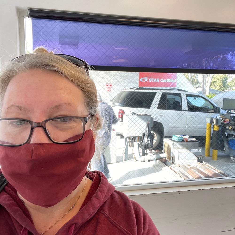 Auto Chek Centers - I'm getting my car smog check - Smog Check Stations Near Me - Manhattan Beach, California Auto Chek Centers - I'm getting my car smog check - Smog Check Stations Near Me - Manhattan Beach, California